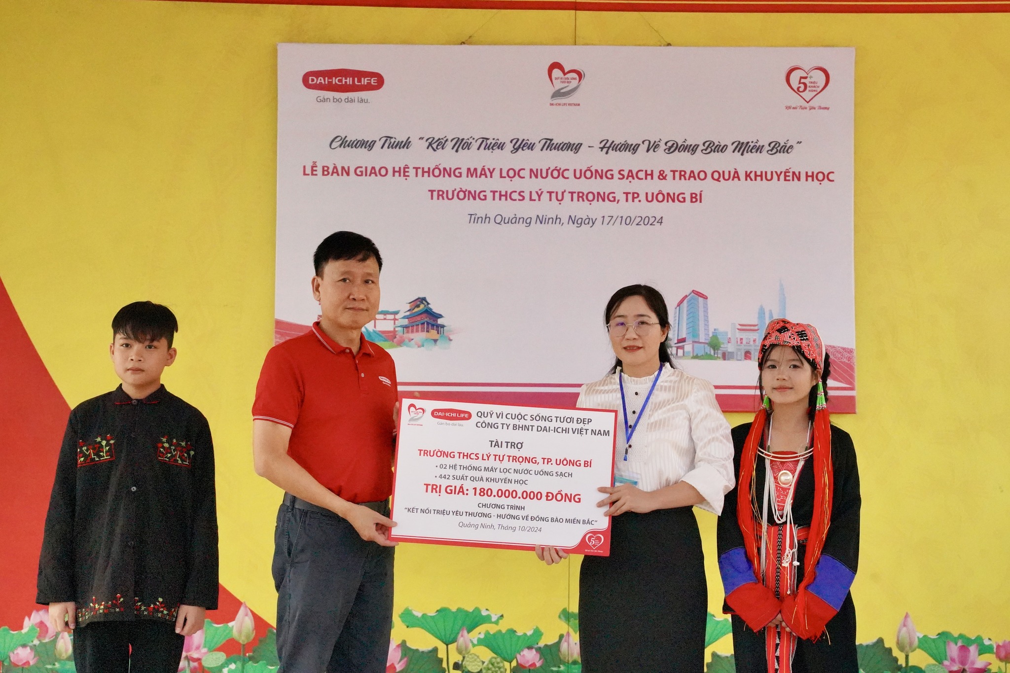 CSR Huong ve dong bao Mien Bac Quang Ninh 17.10.23 01